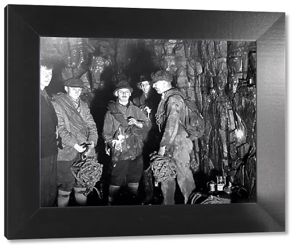 Cavers in Gaping Gill in the 1920s
