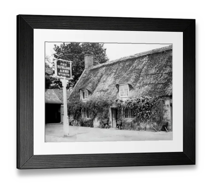 Framed Print : Ring O Bells Inn, West Kirby, Wirral, Merseyside Framed Print : Ring O Bells Inn, West Kirby, Wirral, Merseyside