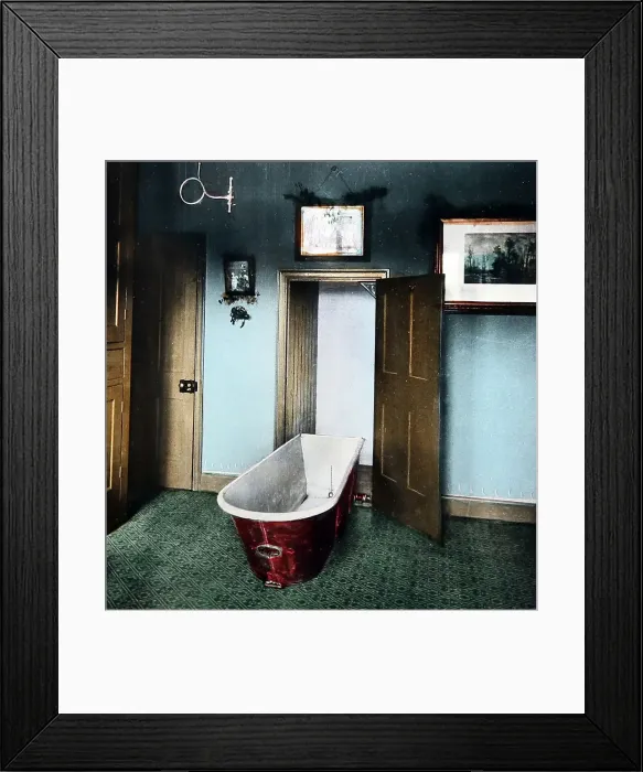 Framed Print : A cabinet bath in a Bournville house, early 1900s Framed Print : A cabinet bath in a Bournville house, early 1900s
