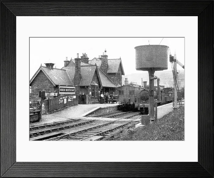 Framed Print : Robin Hood's Bay Railway Station Framed Print : Robin Hood's Bay Railway Station