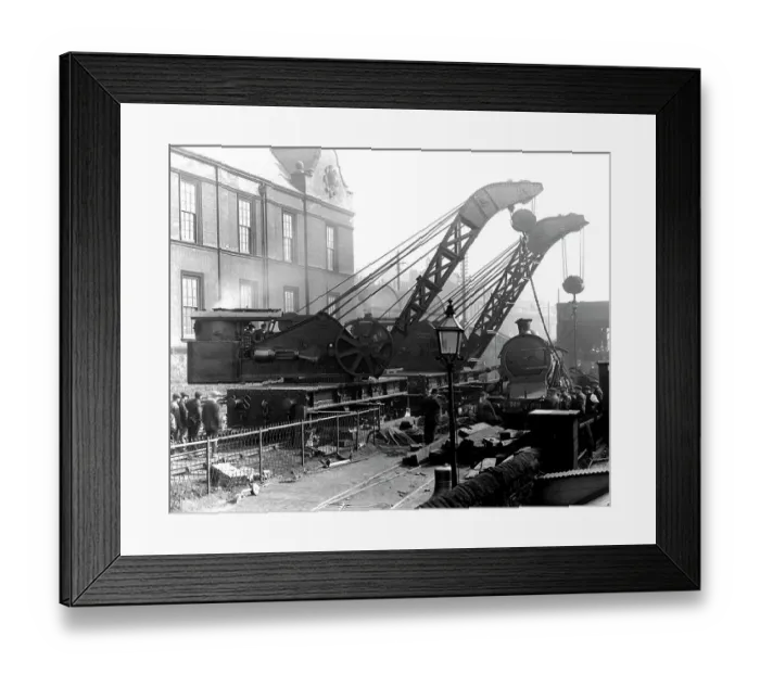 Framed Print : Railway accident at Elswick near Newcastle upon Tyne, 1909