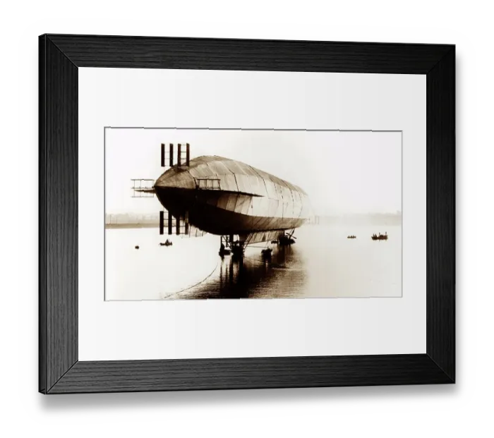 Framed Print : Vickers Airship HMA No. 1 at Barrow in Furness in 1911 Framed Print : Vickers Airship HMA No. 1 at Barrow in Furness in 1911