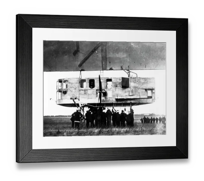 Framed Print : Vickers Airship HMA No. 23 at Barrow in Furness in 1917 Framed Print : Vickers Airship HMA No. 23 at Barrow in Furness in 1917