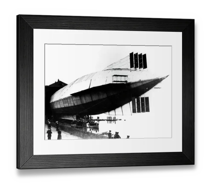 Framed Print : Vickers Airship HMA No. 1 at Barrow in Furness in 1911 Framed Print : Vickers Airship HMA No. 1 at Barrow in Furness in 1911