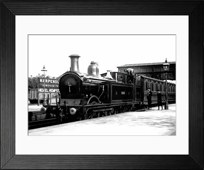 Framed Print : Harpenden Railway Station early 1900s Framed Print : Harpenden Railway Station early 1900s