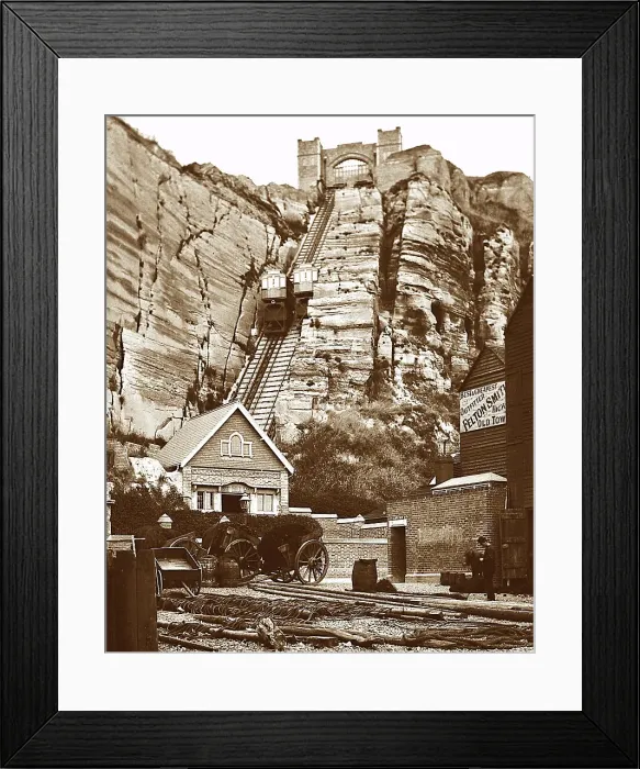 Framed Print : Hastings East Hill Lift in 1913 Framed Print : Hastings East Hill Lift in 1913