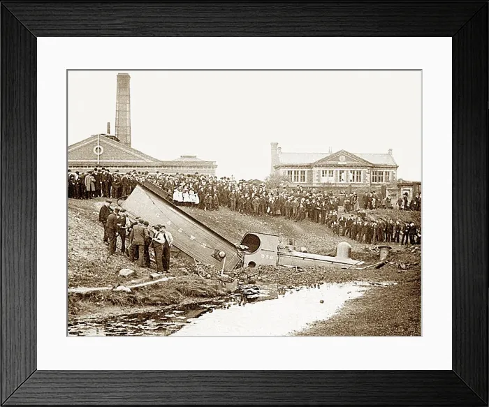 Framed Print : Glasgow & South Western Railway accident Framed Print : Glasgow & South Western Railway accident