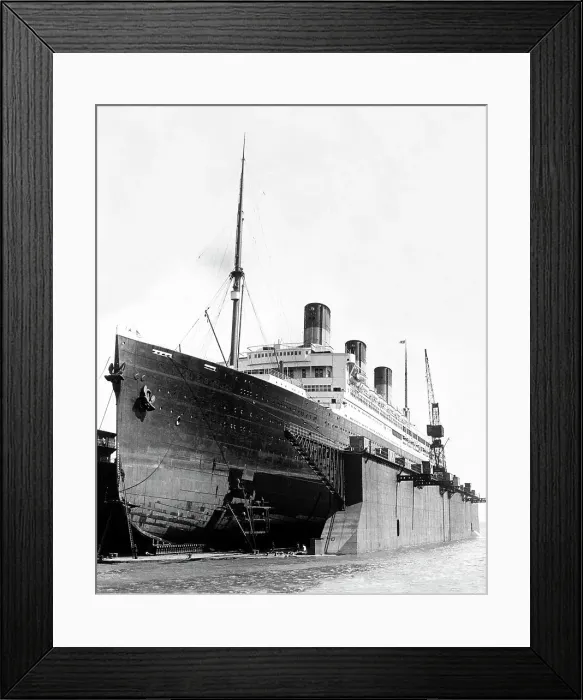 Framed Print : RMS Majestic in the floating dry dock Southampton Framed Print : RMS Majestic in the floating dry dock Southampton