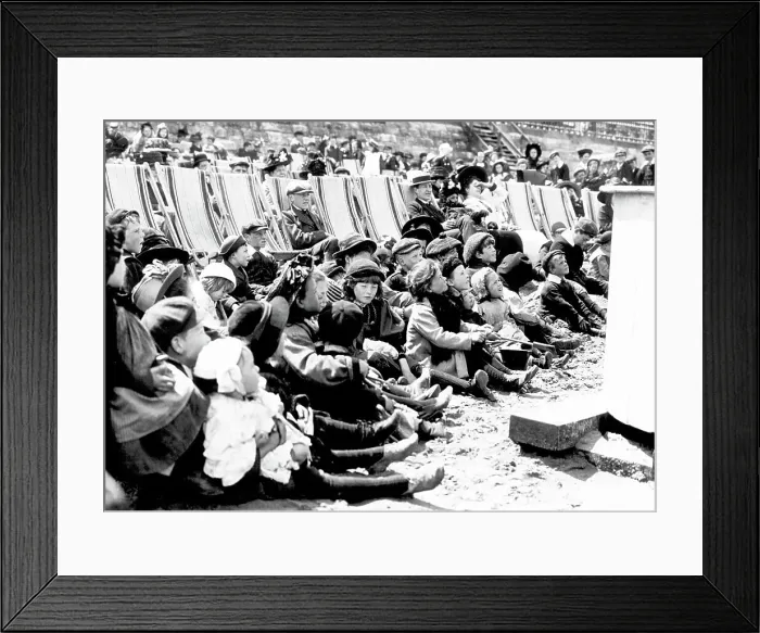 Framed Print : Children watching a Punch and Judy show Framed Print : Children watching a Punch and Judy show