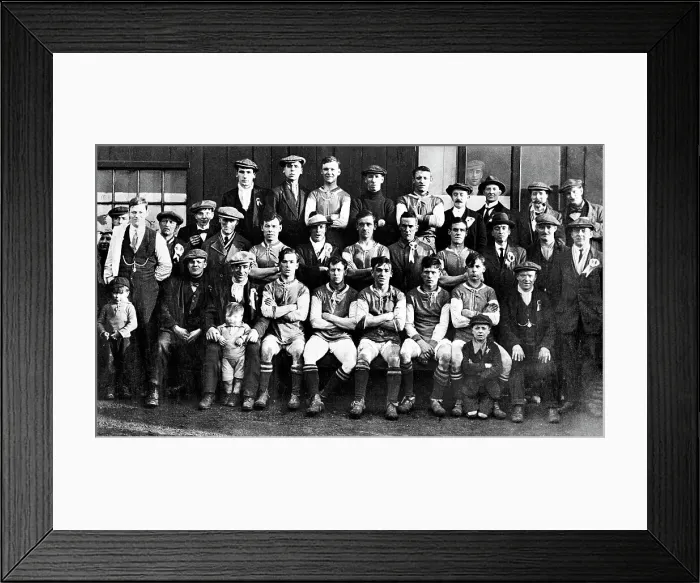 Framed Print : Ravensthorpe football team, West Yorkshire (sport) Framed Print : Ravensthorpe football team, West Yorkshire (sport)