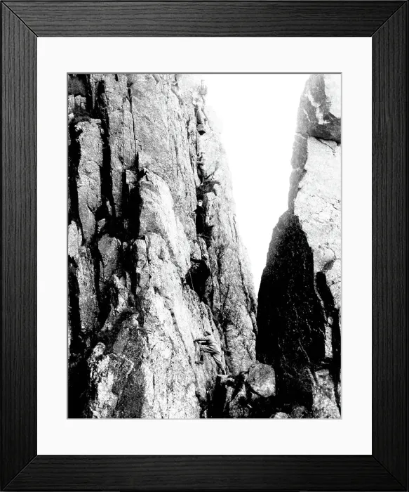 Framed Print : Women rock climbing in the Lake District Framed Print : Women rock climbing in the Lake District