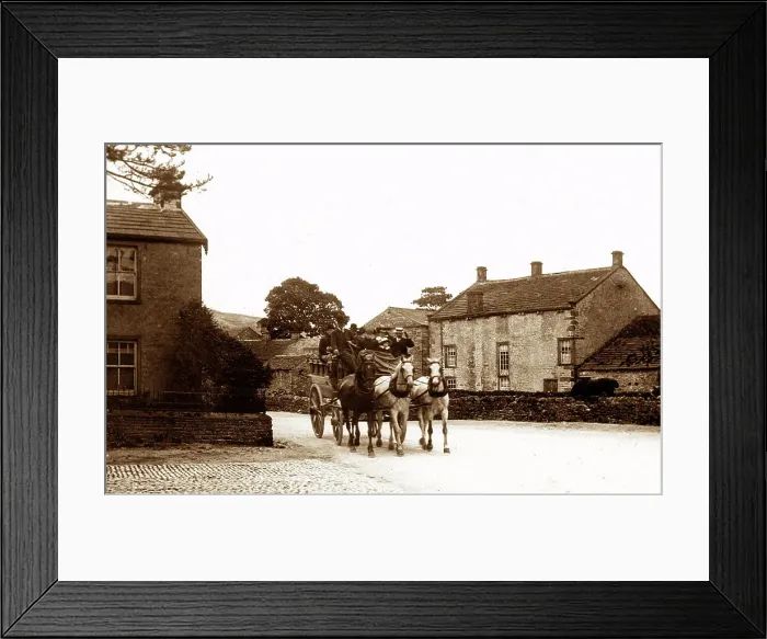 Framed Print : The Mail Coach, Kettlewell, Victorian period