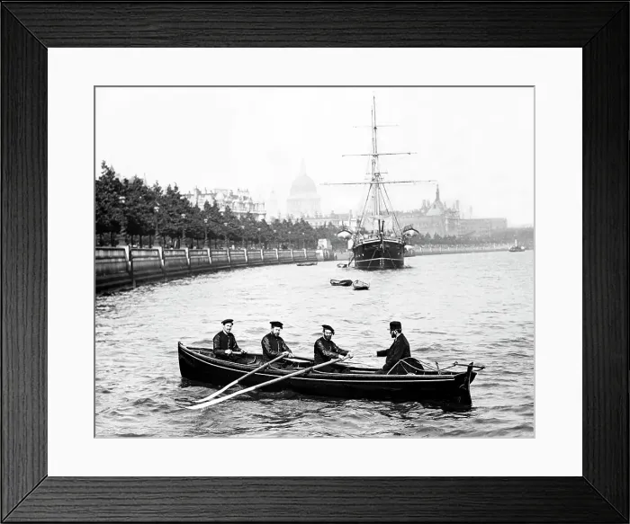 Framed Print : London River Police, Victorian period Framed Print : London River Police, Victorian period