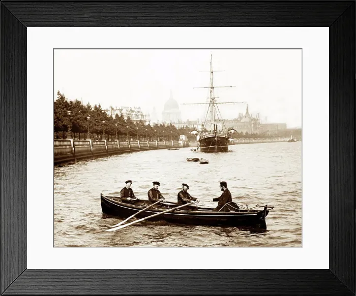 Framed Print : London River Police on the Thames Victorian period Framed Print : London River Police on the Thames Victorian period