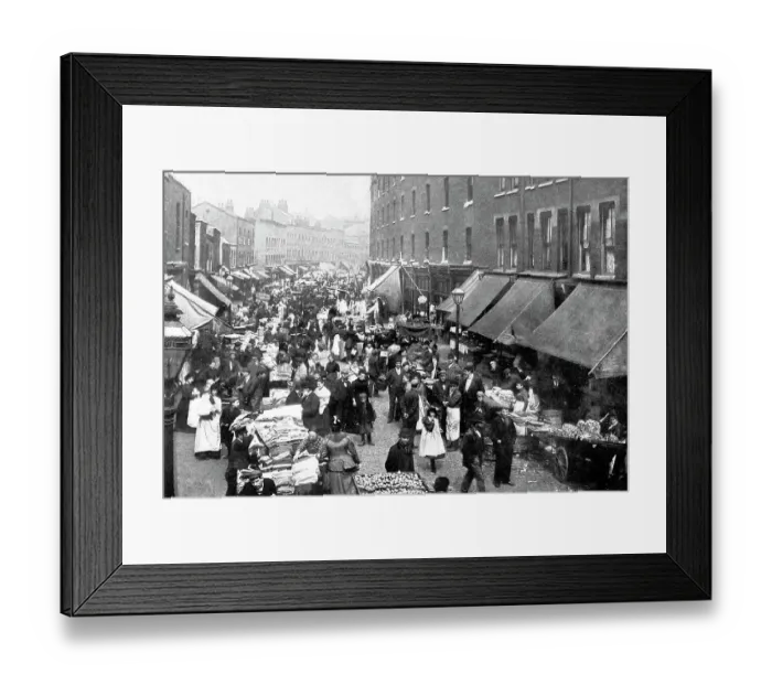 Framed Print : London Petticoat Lane Market early 1900s Framed Print : London Petticoat Lane Market early 1900s