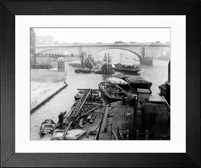 Framed Print : London Bridge River Thames Victorian period Framed Print : London Bridge River Thames Victorian period