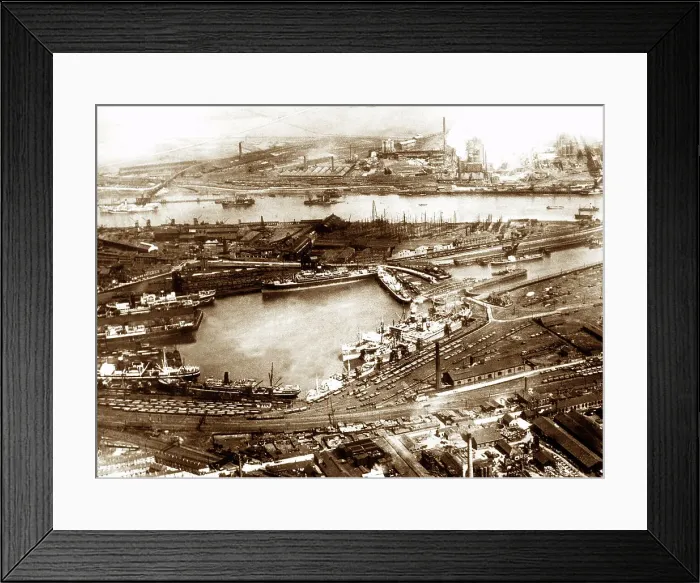 Framed Print : Middlesbrough Docks, early 1900s Framed Print : Middlesbrough Docks, early 1900s