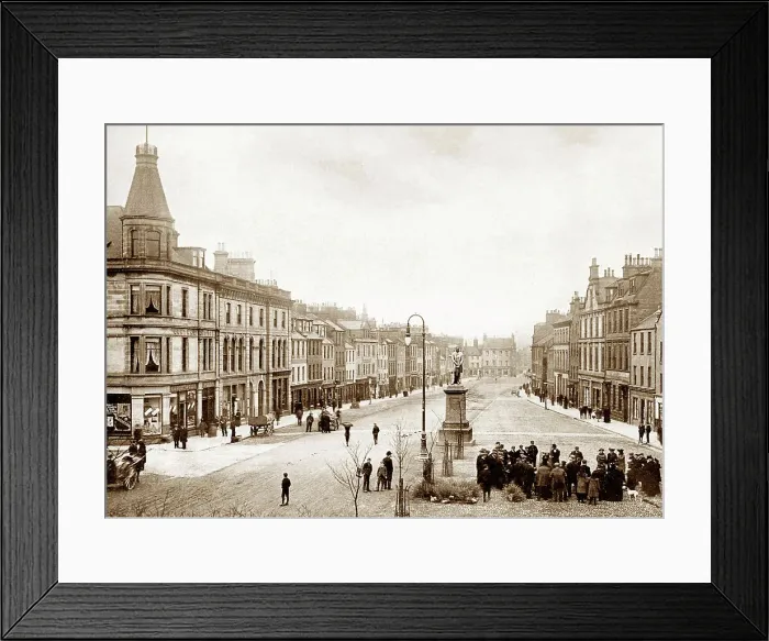 Framed Print : Montrose High Street, Victorian period Framed Print : Montrose High Street, Victorian period