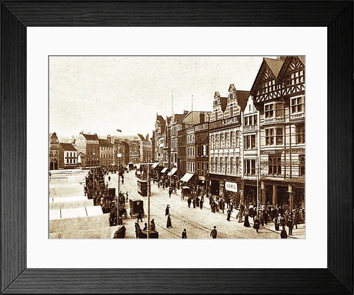 Framed Print : Nottingham, Long Row Framed Print : Nottingham, Long Row