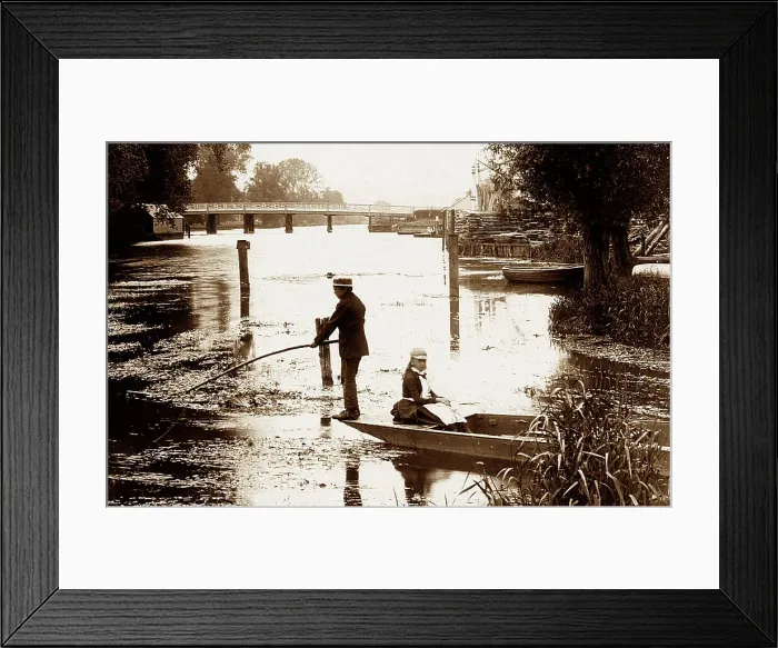 Framed Print : Pangbourne Whitchurch Bridge Victorian period Framed Print : Pangbourne Whitchurch Bridge Victorian period