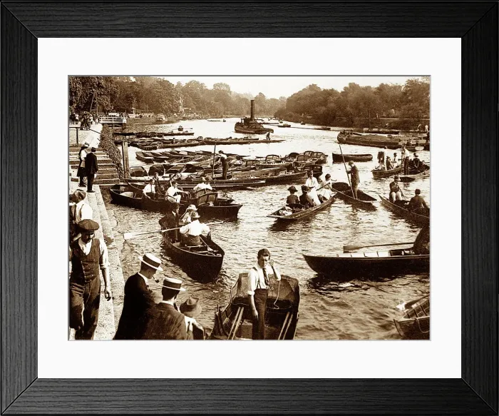 Framed Print : Boating on the Thames at Richmond, early 1900s Framed Print : Boating on the Thames at Richmond, early 1900s