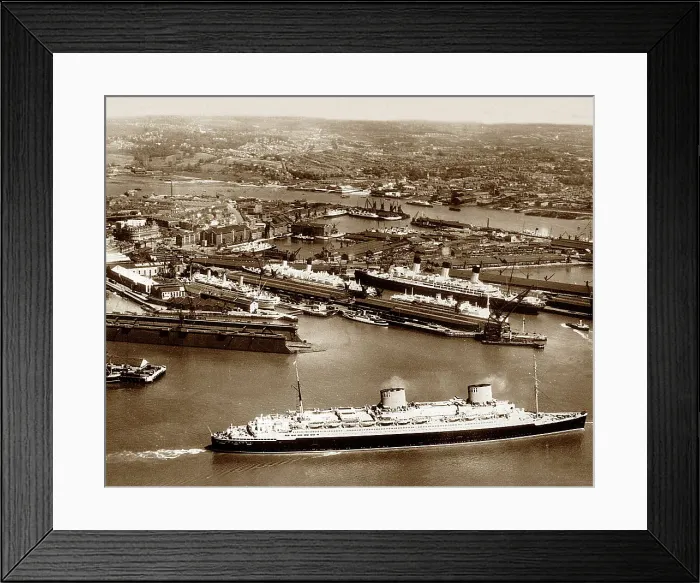 Framed Print : Southampton Docks, early 1900s Framed Print : Southampton Docks, early 1900s