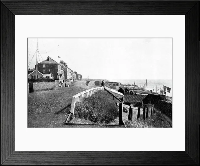 Framed Print : Southwold, North Cliff Framed Print : Southwold, North Cliff
