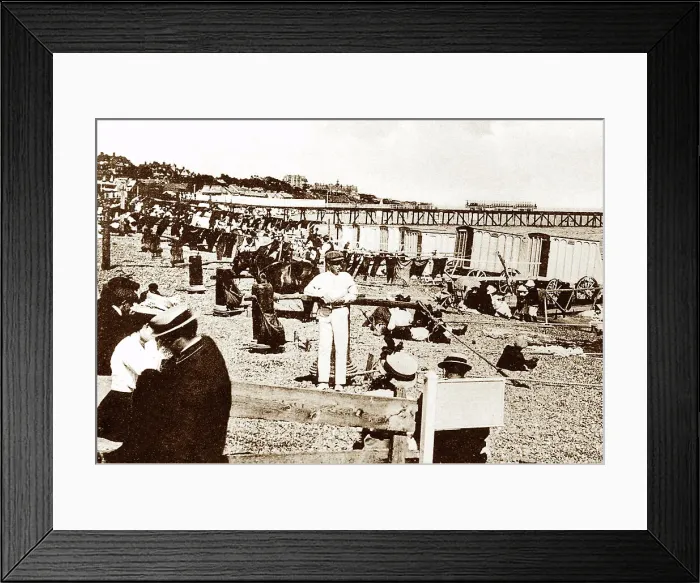 Framed Print : West Beach, Felixstowe, early 1900s Framed Print : West Beach, Felixstowe, early 1900s