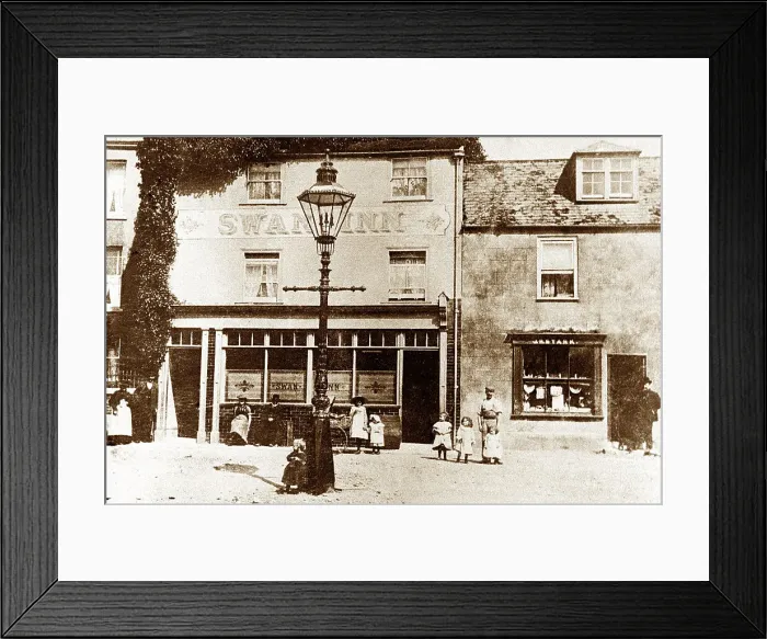 Framed Print : Swan Inn, Wyke Regis, early 1900s Framed Print : Swan Inn, Wyke Regis, early 1900s