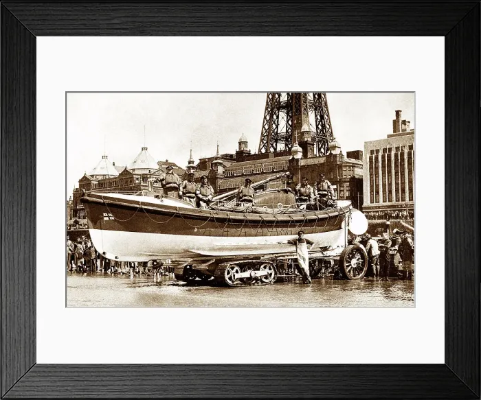 Framed Print : Blackpool lifeboat, early 1900s Framed Print : Blackpool lifeboat, early 1900s