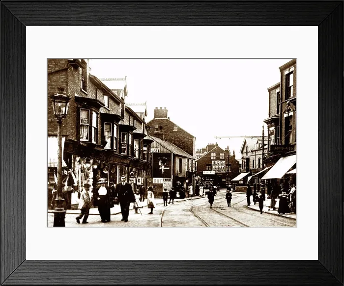 Framed Print : Cleethorpes High Street early 1900s Framed Print : Cleethorpes High Street early 1900s