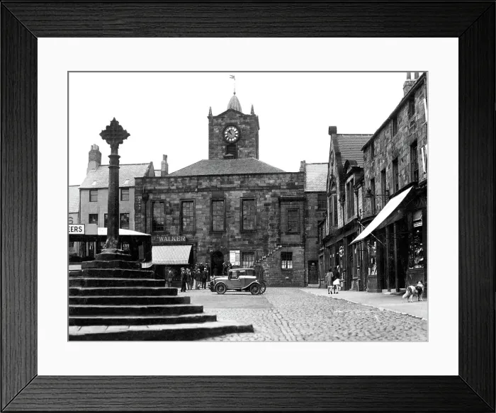 Framed Print : Alnwick Market Place, early 1900s Framed Print : Alnwick Market Place, early 1900s