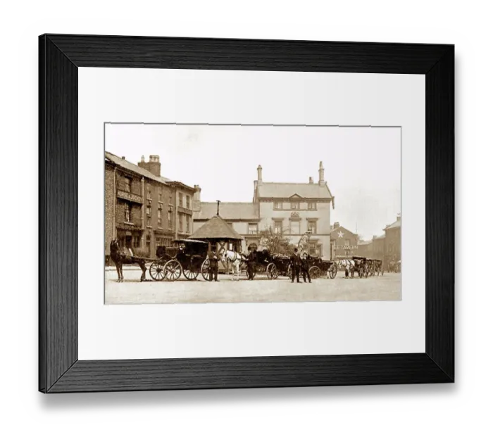 Framed Print : Horse and Jockey Inn, Altrincham, early 1900s Framed Print : Horse and Jockey Inn, Altrincham, early 1900s