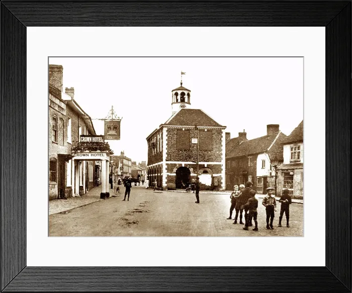 Framed Print : Market Square, Amersham, early 1900s Framed Print : Market Square, Amersham, early 1900s