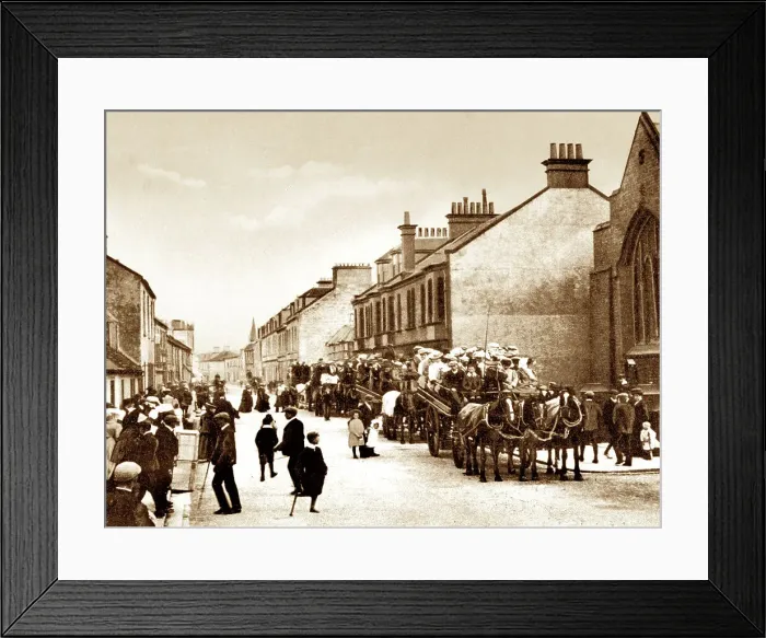 Framed Print : Girvan - Dalrymple Street Framed Print : Girvan - Dalrymple Street