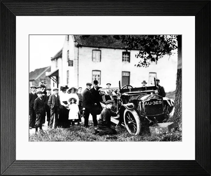 Framed Print : Farnsfield car accident early 1900s Framed Print : Farnsfield car accident early 1900s