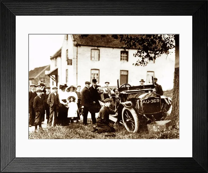 Framed Print : Car accident, Farnsfield, early 1900s Framed Print : Car accident, Farnsfield, early 1900s