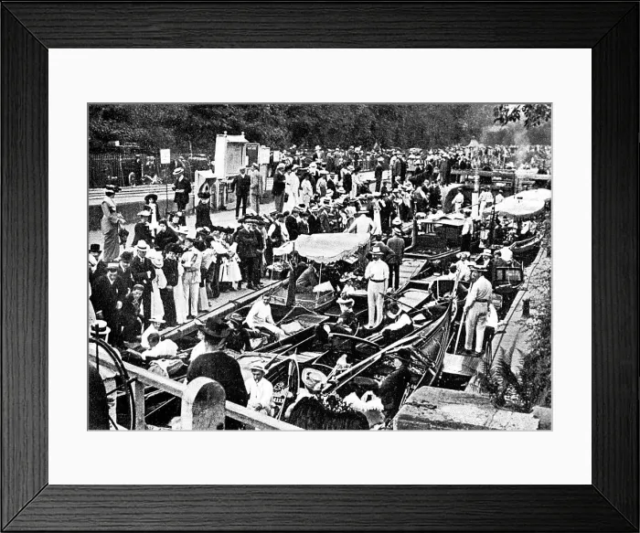Framed Print : The River Thames, Maidenhead, early 1900s Framed Print : The River Thames, Maidenhead, early 1900s