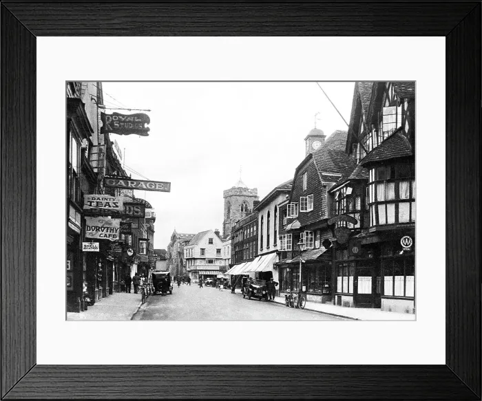 Framed Print : Salisbury High Street probably 1920s Framed Print : Salisbury High Street probably 1920s