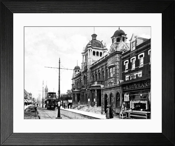 Framed Print : Ilford Town Hall early 1900s Framed Print : Ilford Town Hall early 1900s
