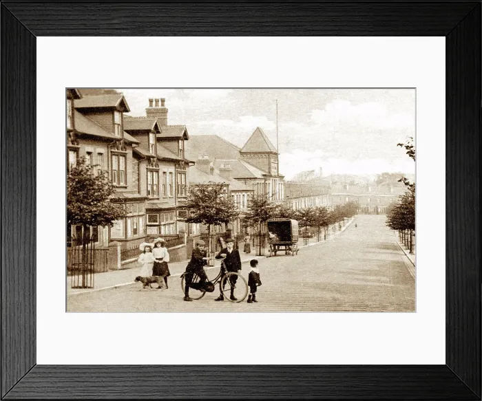Framed Print : Lord Haddon Road, Ilkeston, early 1900s Framed Print : Lord Haddon Road, Ilkeston, early 1900s