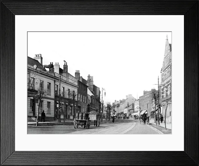 Framed Print : Barnet High Street, early 1900s Framed Print : Barnet High Street, early 1900s