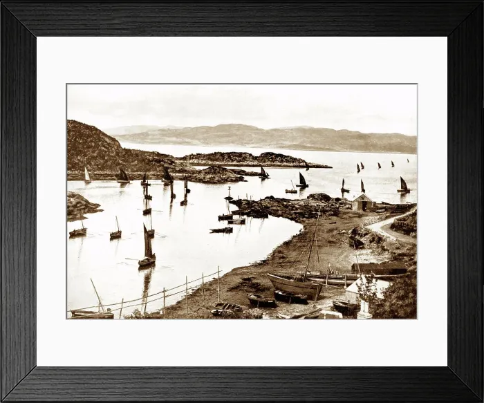 Framed Print : Tarbert Harbour, early 1900s Framed Print : Tarbert Harbour, early 1900s