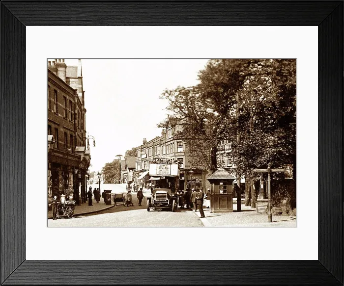 Framed Print : Palmers Green Triangle, early 1900s Framed Print : Palmers Green Triangle, early 1900s