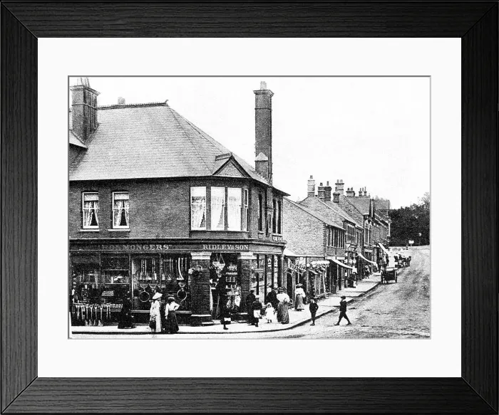 Framed Print : Harpenden Station Road early 1900s Framed Print : Harpenden Station Road early 1900s
