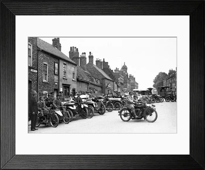 Framed Print : Newark York Street early 1900s Framed Print : Newark York Street early 1900s