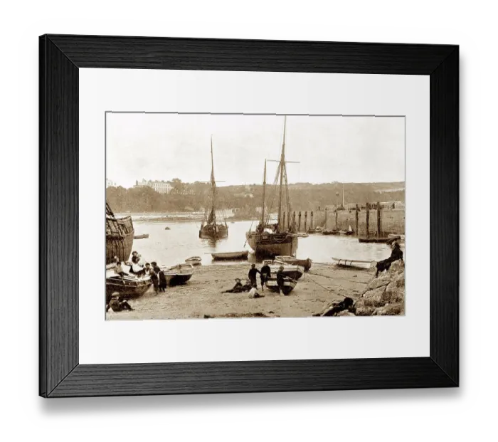 Framed Print : Tenby Harbour, early 1900s Framed Print : Tenby Harbour, early 1900s
