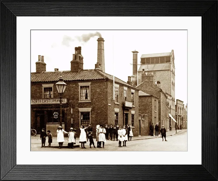 Framed Print : King Street, Thorne, early 1900s Framed Print : King Street, Thorne, early 1900s