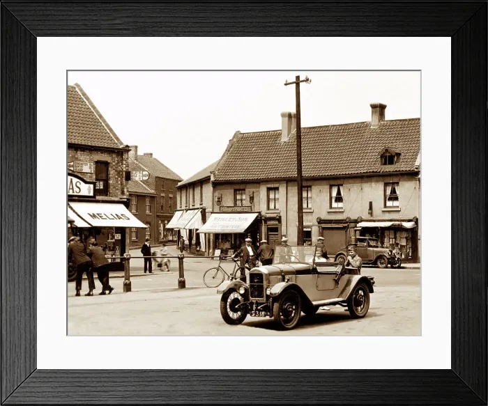 Framed Print : Thorne Market Place, early 1900s Framed Print : Thorne Market Place, early 1900s