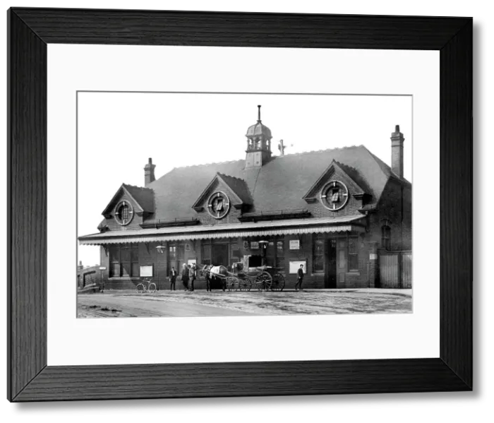 Framed Print : Thornton Heath Railway Station early 1900s Framed Print : Thornton Heath Railway Station early 1900s